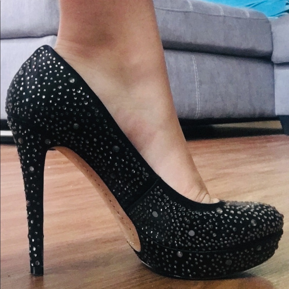 BCBG MAXAZRIA High Heels